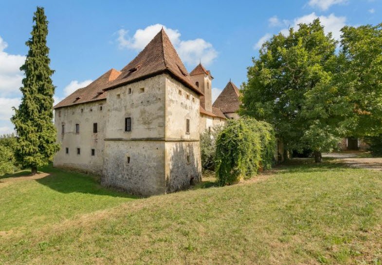 Gracar Turn, Hrastje, Šentjernej, Slovenia, Slovenia